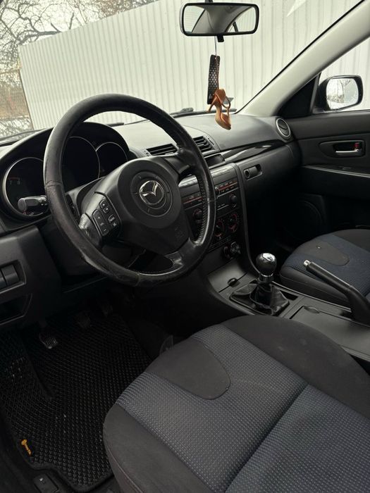 Продається Mazda 3 2005 року