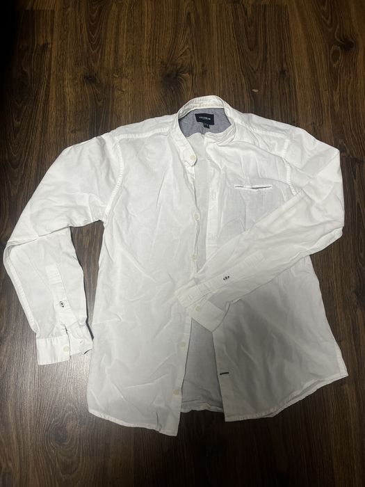Чоловічі базові білі сорочки без коміру