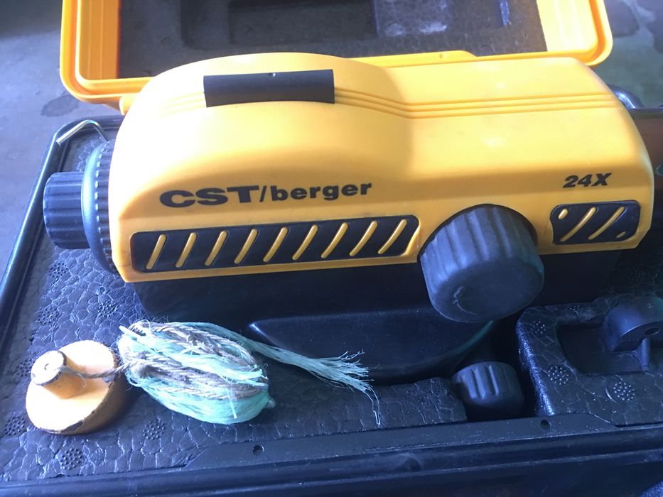 Оптичний нівелір CST/berger 55-SAL24ND 24×, кейс, тринога, шкала.