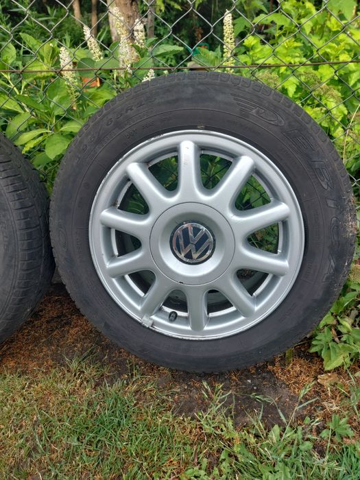 Felgi aluminiowe 15 z oponami
