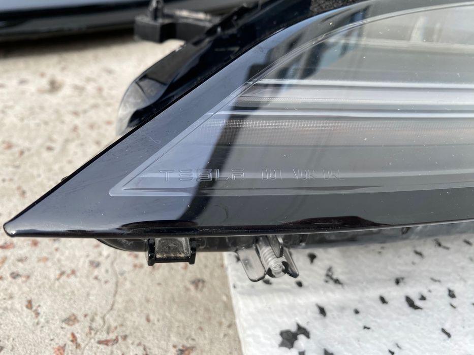 Фара лінзована матрична нова highland Tesla model 3 2023 2024