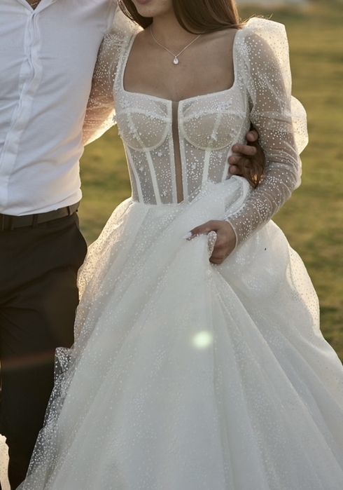 Весільна сукня