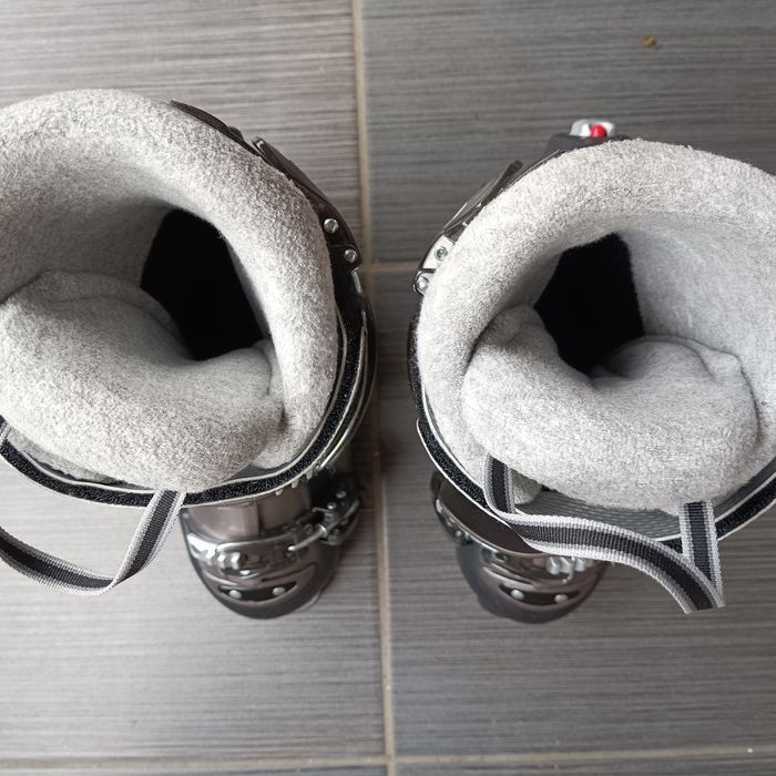 Buty narciarskie Rossignol 24,5 skorupa 285 mm