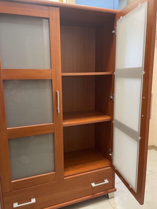 Sprzedam komodę kolor calvados