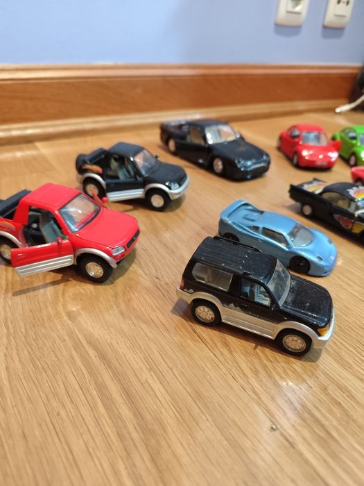 Conjunto carrinhos - inclui Porsche, Volkswagen e Jipe
