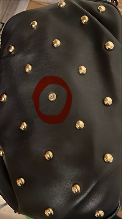 Нова сумка чорна сумочка на плече Liu Jo , з невеличкою особливістю ;