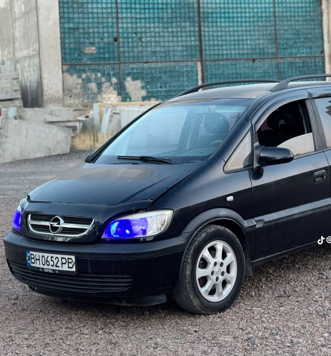 Продам Opel Zafira A(2003г.в.)2.0 TDI