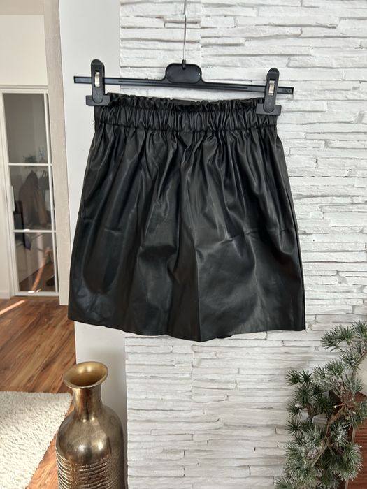 NOWA Spódnica czarna galowa 146 152 spódniczka z ekoskóry dziewczęca