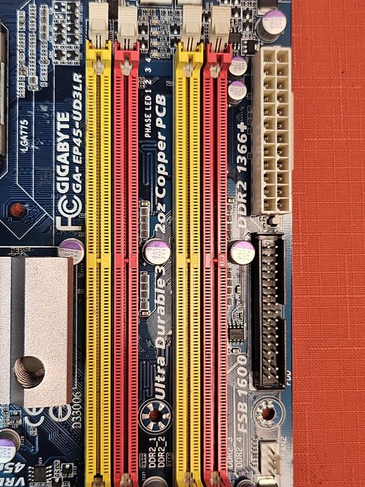 płyta główna Gigabyte GA-EP45-UD3LR, Intel Core 2 Duo E6550