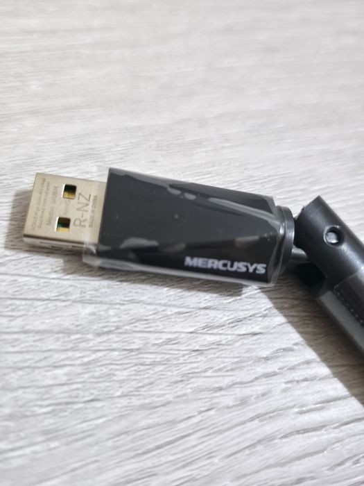 Adaptador Wi-Fi USB Mercusys MU6H AC650 (Com Antena de Alto Ganho) – Como Novo!