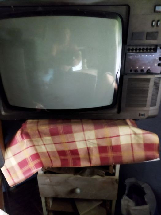 Продам телевізори