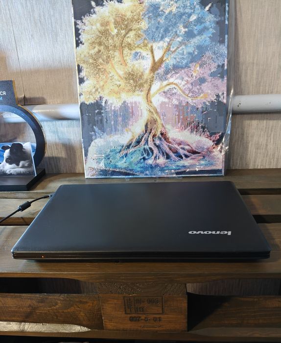 Продам ноутбук Lenovo G710 Intel Pentium 2.4 GHz