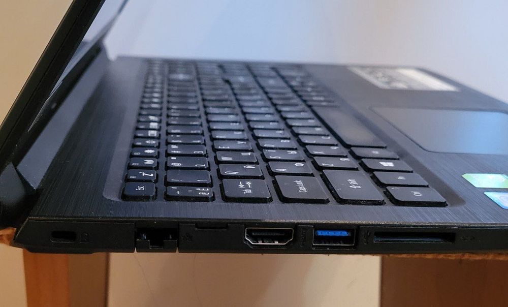 Ноутбук Acer a315-53g Intel Core I5-7200U 2,5-3,1 GHz, MX-130 2GB