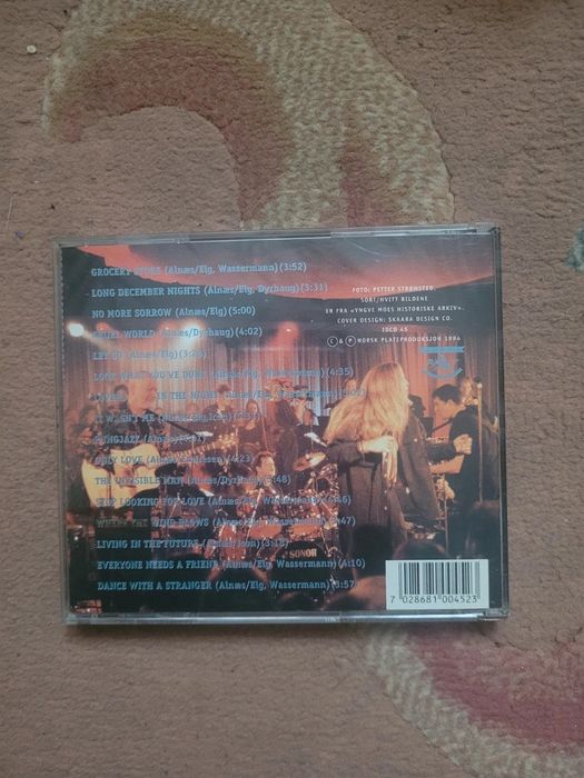 Dance with a Stranger, Unplugged