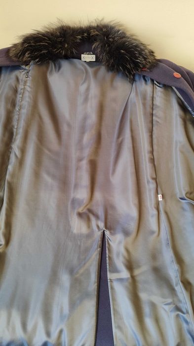 Płaszcz zimowy z futrem z jenota 40
