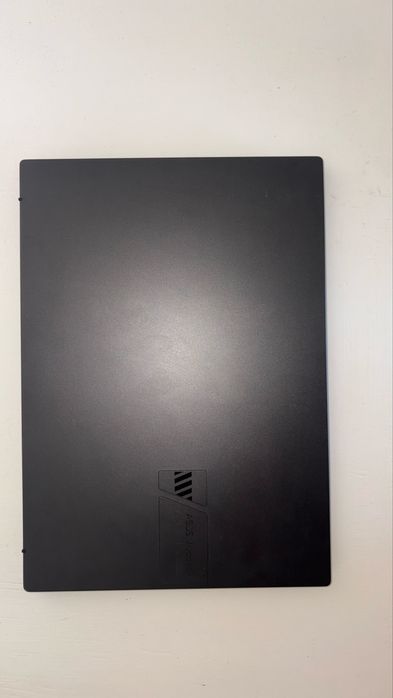 ASUS Vivobook 14” OLED Ryzen 7 5800H 16GB 1TB SSD — Praticamente Novo!