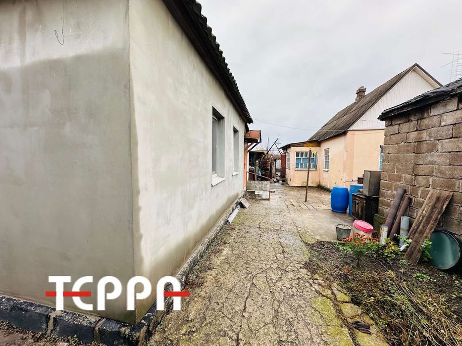 Продаж 2х будинків на одній ділянці