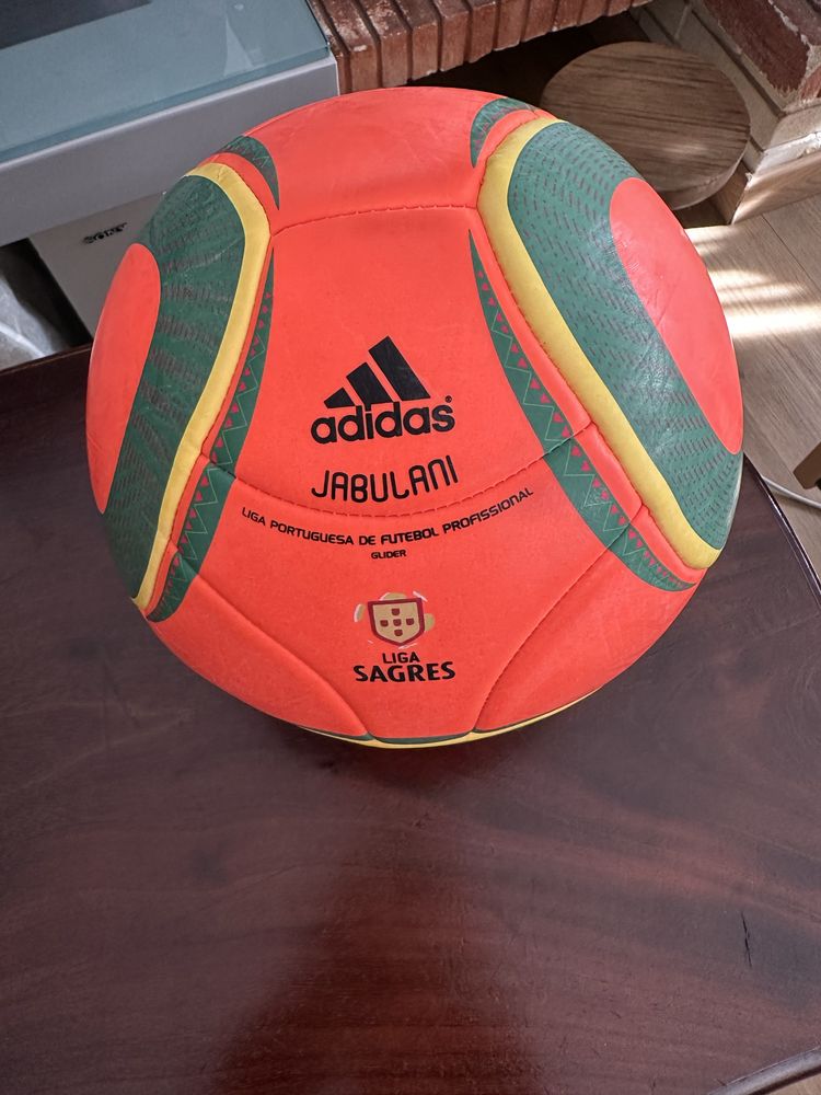 Bola Adidas Jabulani Liga Sagres Aldoar Foz Do Douro E Nevogilde OLX.pt