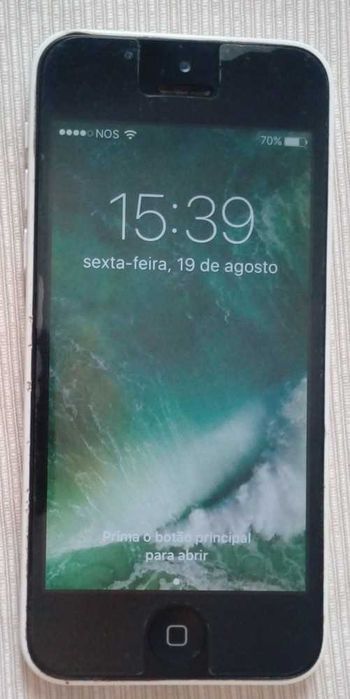 White iPhone 5c64298138422658121