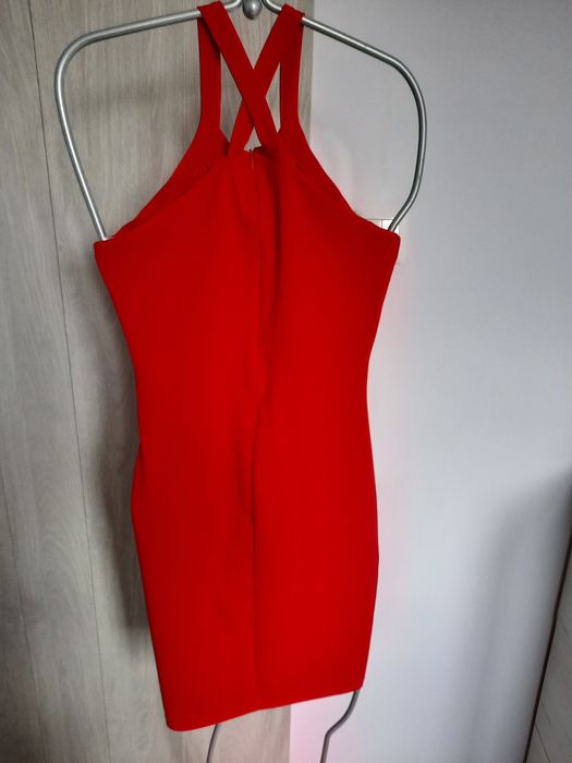 Czerwona sukienka S/36