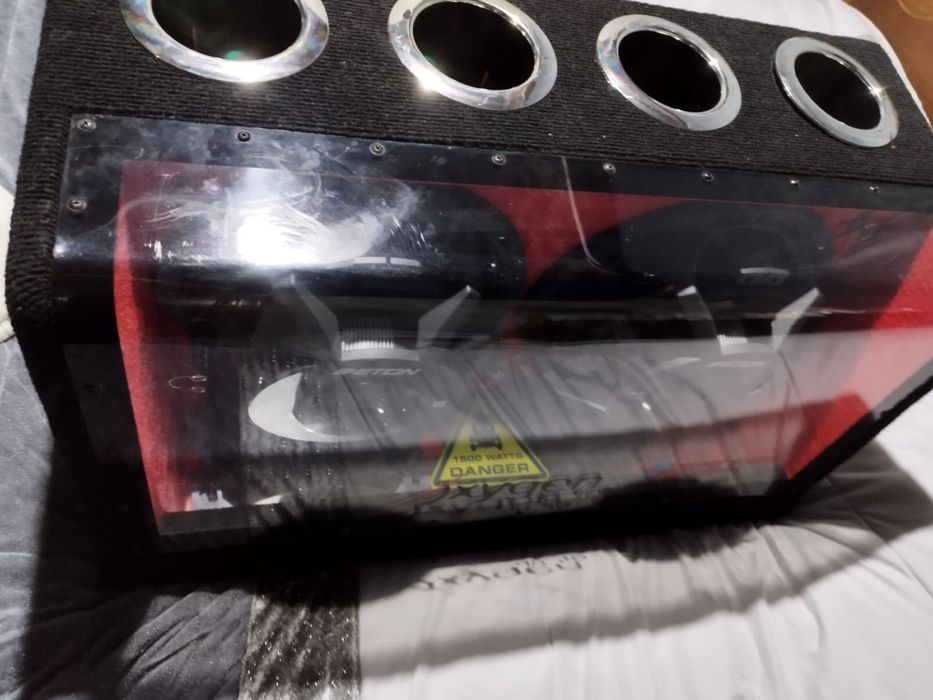 Som automativo con poucos dias de uso