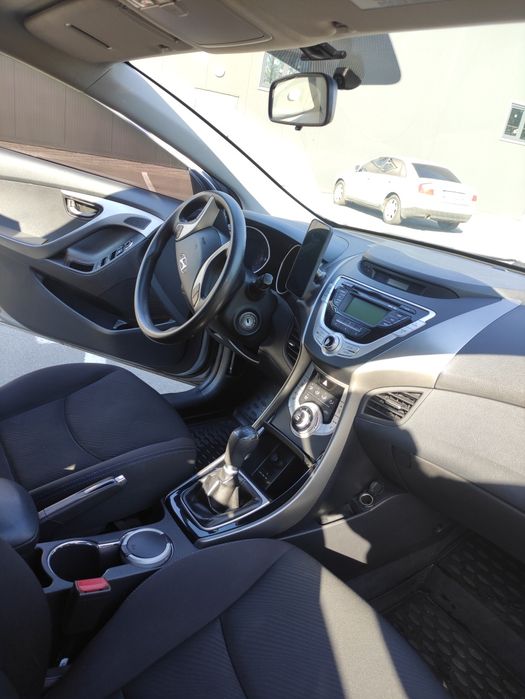 Hyundai Elantra MD 2012