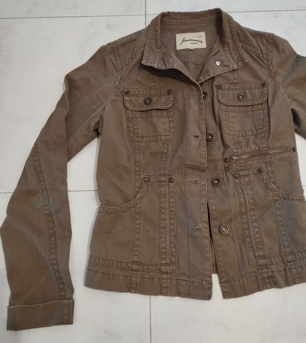 Blusão Caqui da Stradivarius - S