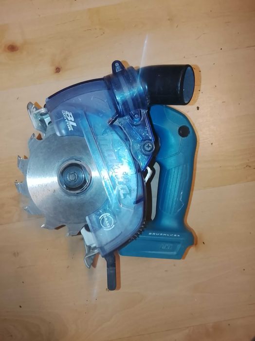 Makita DCC501 — przecinarka diamentowa