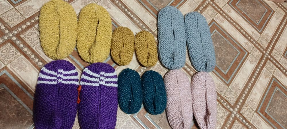 В'язані капці носочки