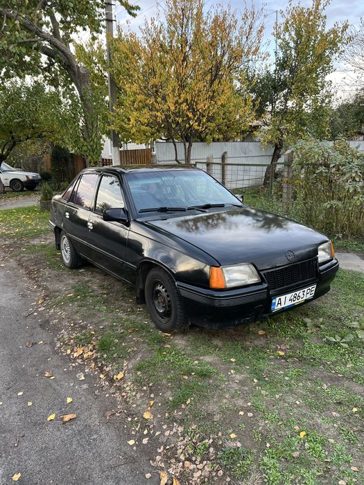 Опель Кадет 1.3 Бензин