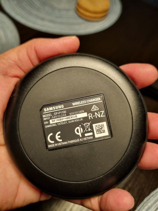 Ładowarka indukcyjna samsung