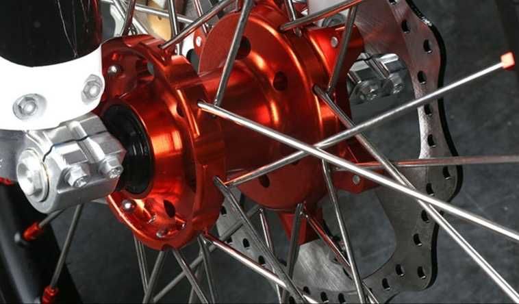 Kamax 250 EXC 2025 quase nova