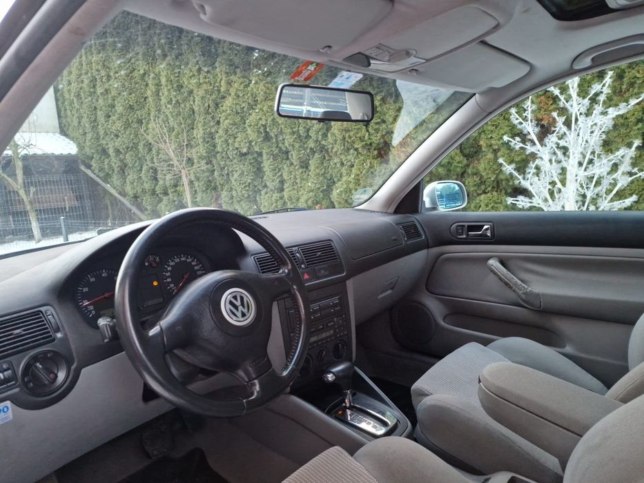 Vw Golf IV 1.6i SR Automat Zadbany Zarejestrowany tylko 235tyś