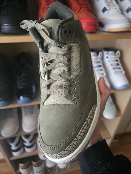 Jordan 3 Medium Olive