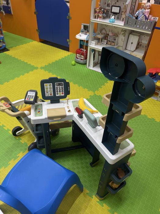 Продам супермаркет, майстерню та кухню