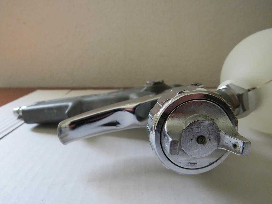 Pistola pintura ar comprimido, nunca utilizada. Com copo FRATURADO!