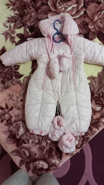 Продам дитячий комбінезон
