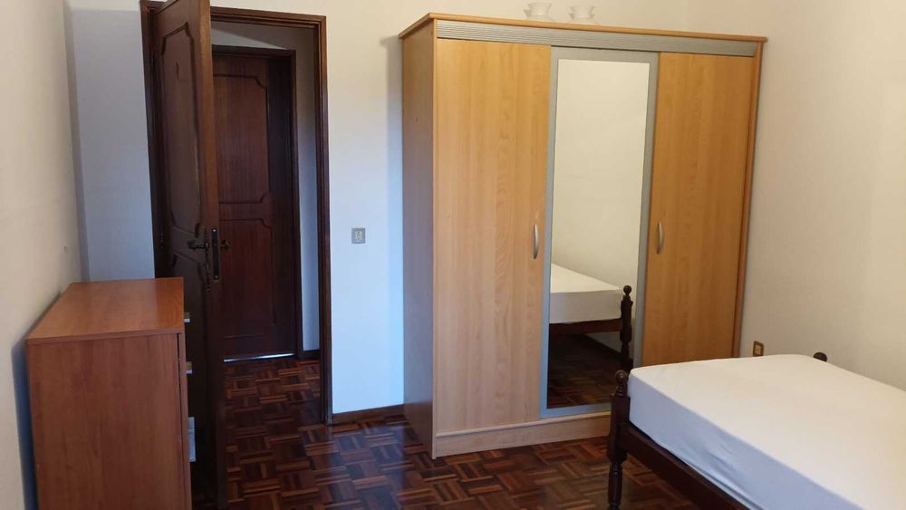 Arrenda-se quarto em Aveiro
