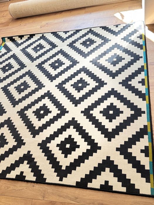 Dywan IKEA 200*200 w geometryczny wzór 402.279.02