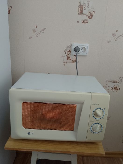 Микроволновка LG MS-2022G/01