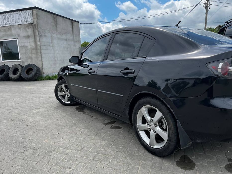 Mazda 3 чудовий стан