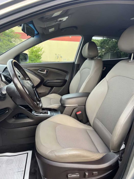 Hyundai Tucson      2015