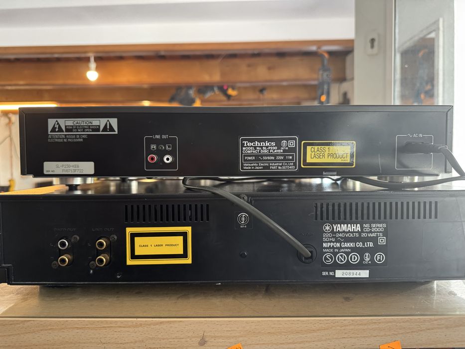 Odtwarzacz CD Technics SL-P230