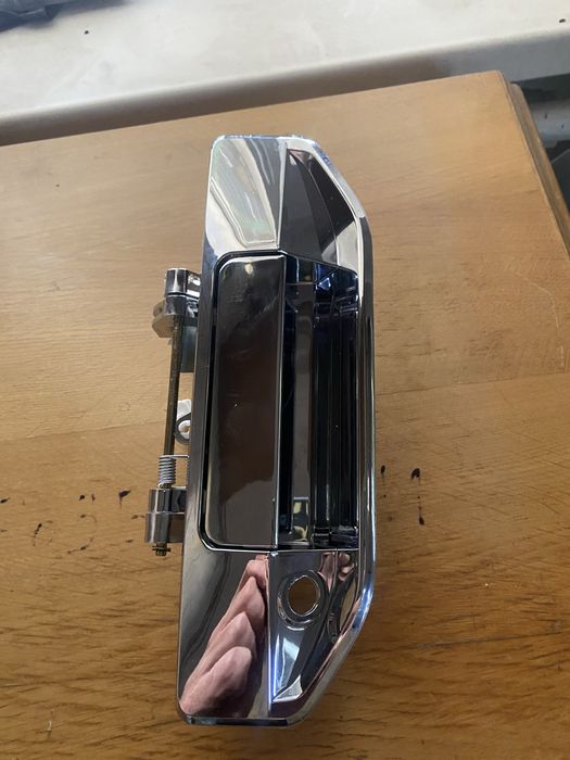 Продам ручку багажника на Пежо Ландтрек