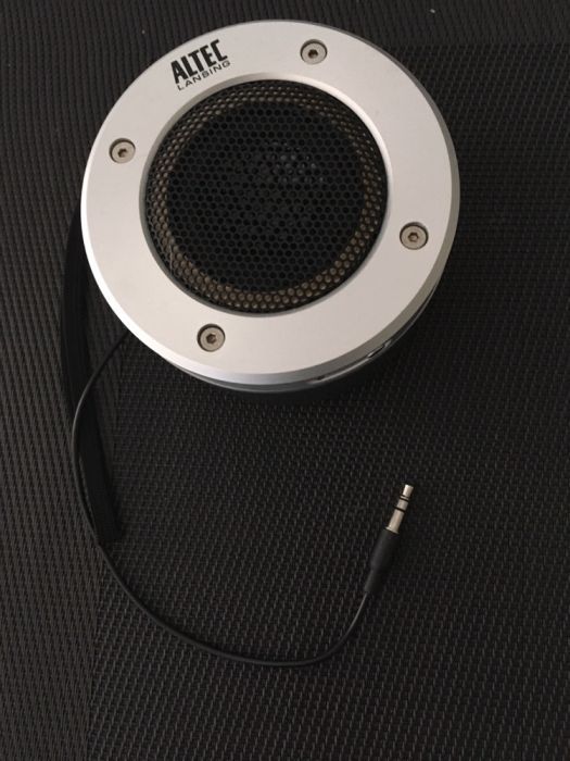Coluna Redonda portátil Altec Lansing (com fio)