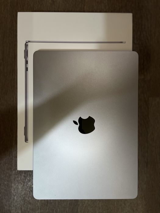 Продам MacBook Air M2 2022 г.