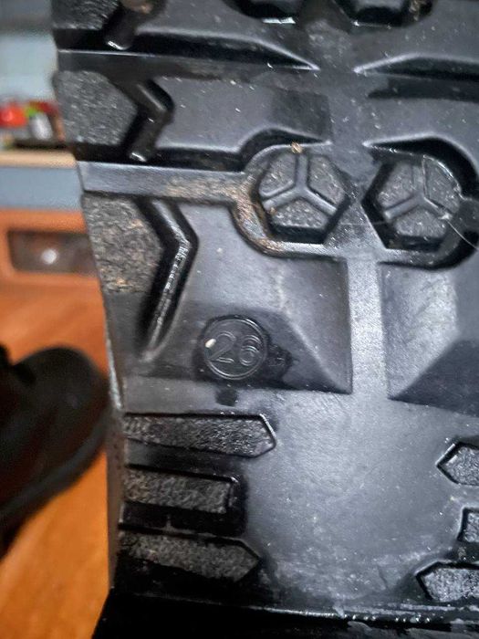 Шкіряні берці Thinsulate з металевим носком - Стан ідеальний Розмір 40