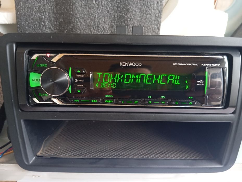 Kenwood KMM-121Y c Bluetooth,FLAC ,RGB.