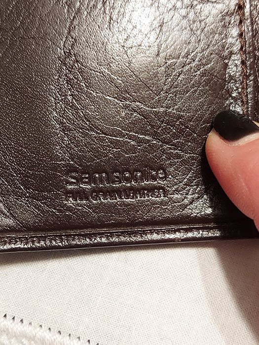 Carteira de Homem da Samsonite em Pele.