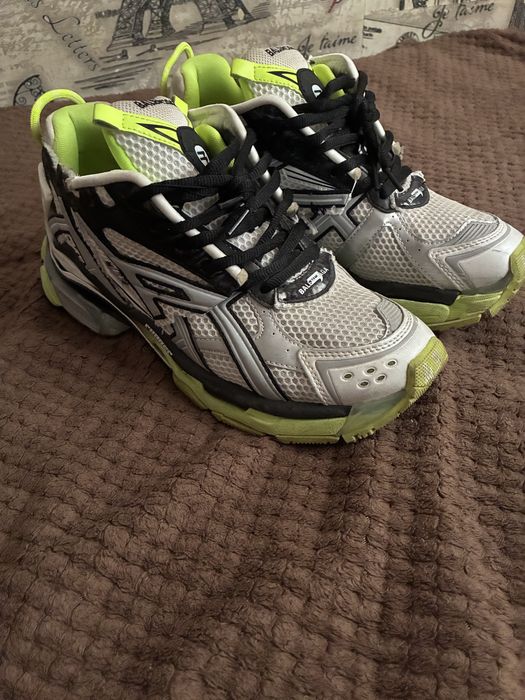 balenciaga runner